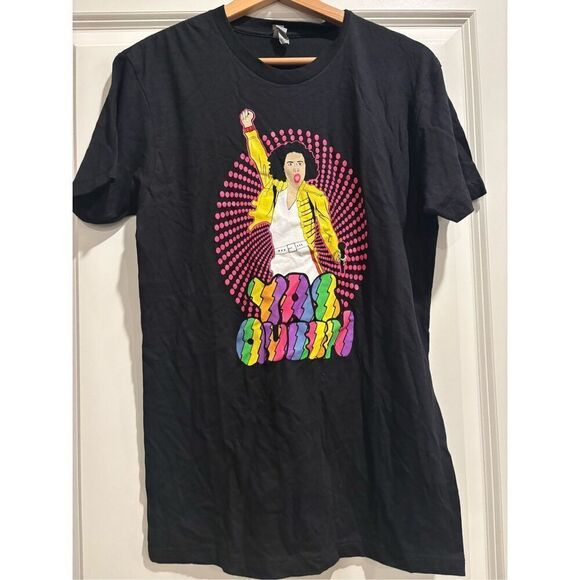 Yas Queen T-shirt size Small - Picture 1 of 2